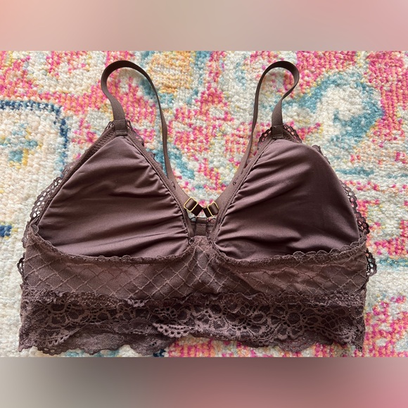 Aerie Racerback Padded Lace Mesh Bralette Taupe
Medium - Picture 3 of 4